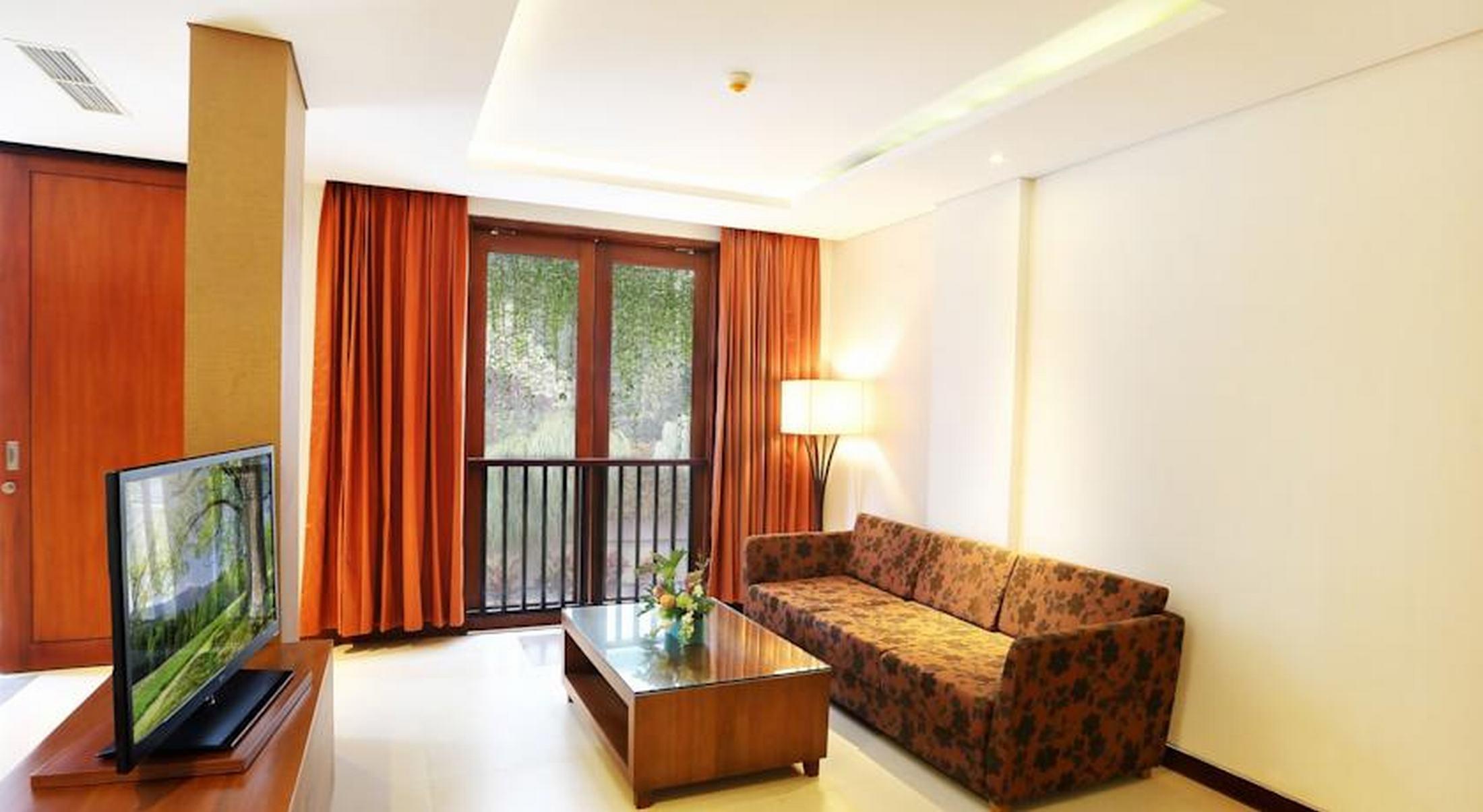 Sun Island & Hotel Legian